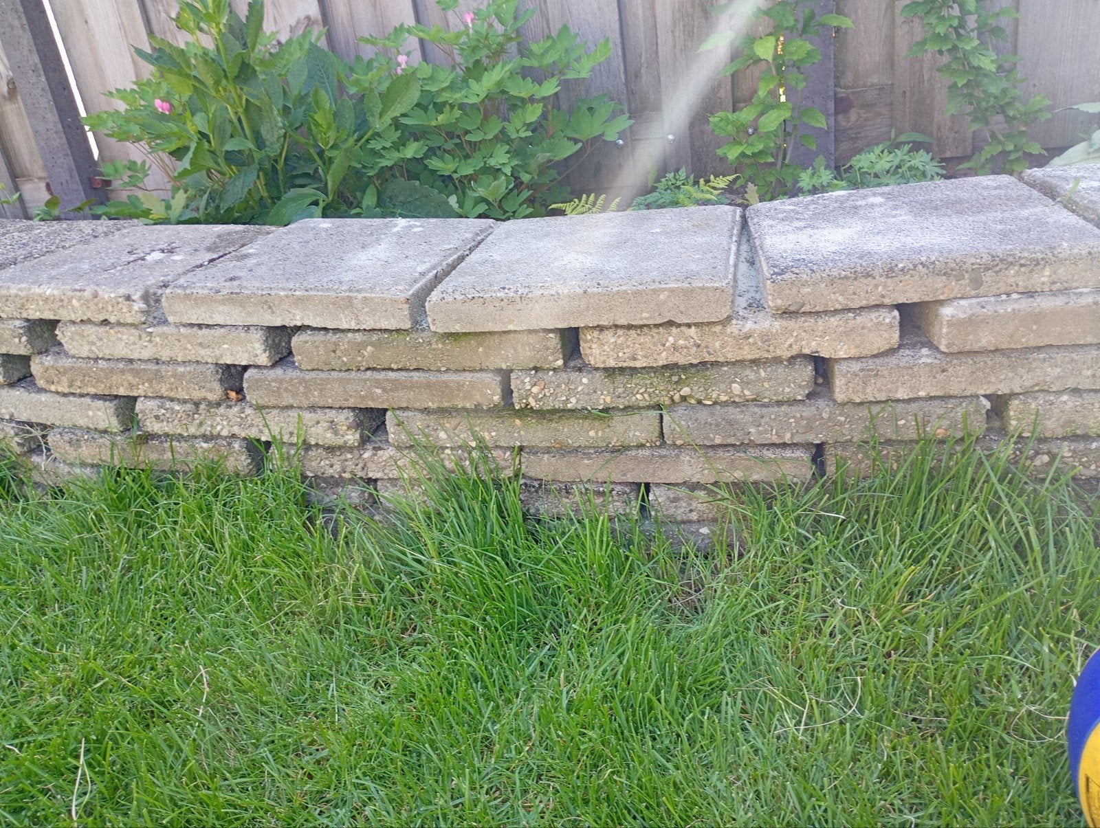 30 x 30 cm grindtegels / minstens 60 m2, Tuin en Terras, Ophalen, Gebruikt, Beton, Terrastegels