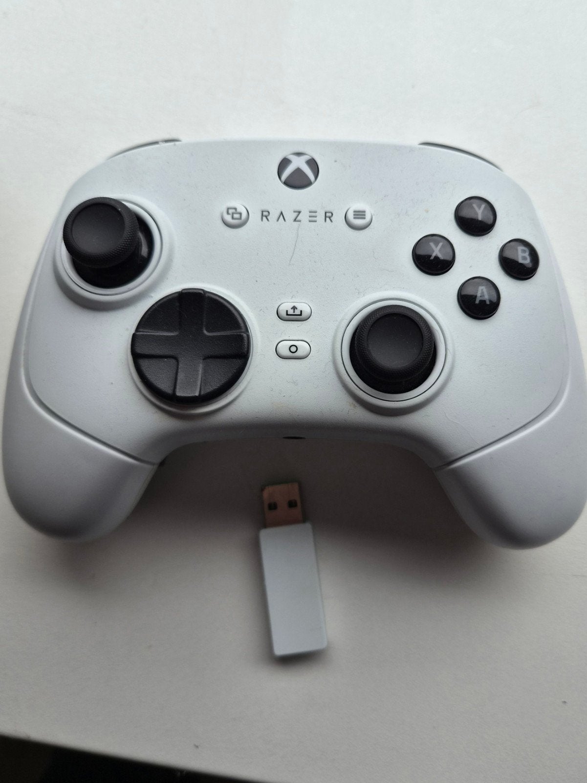Razer Wolverine Pro Controller voor Xbox (Draadloos), Xbox One, Gebruikt, Ophalen of Verzenden, Controller