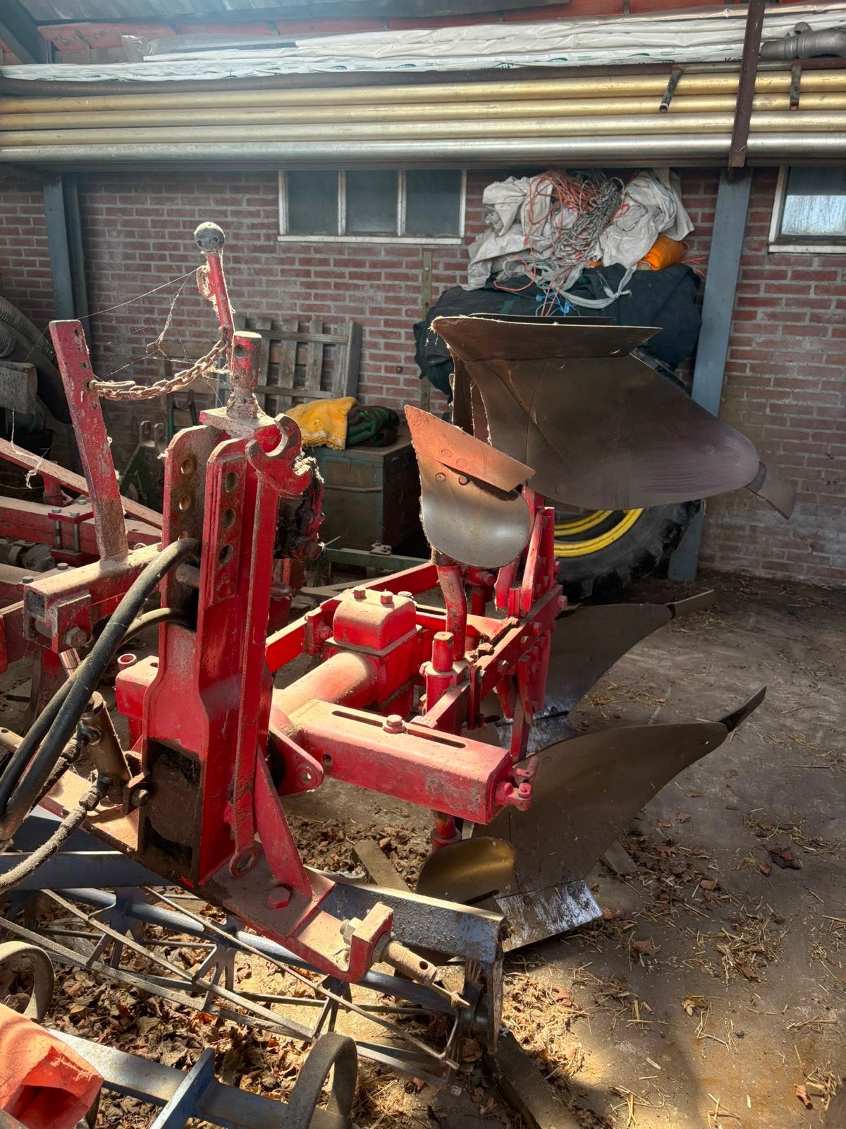 Robuuste ploeg voor grondbewerking, Ophalen