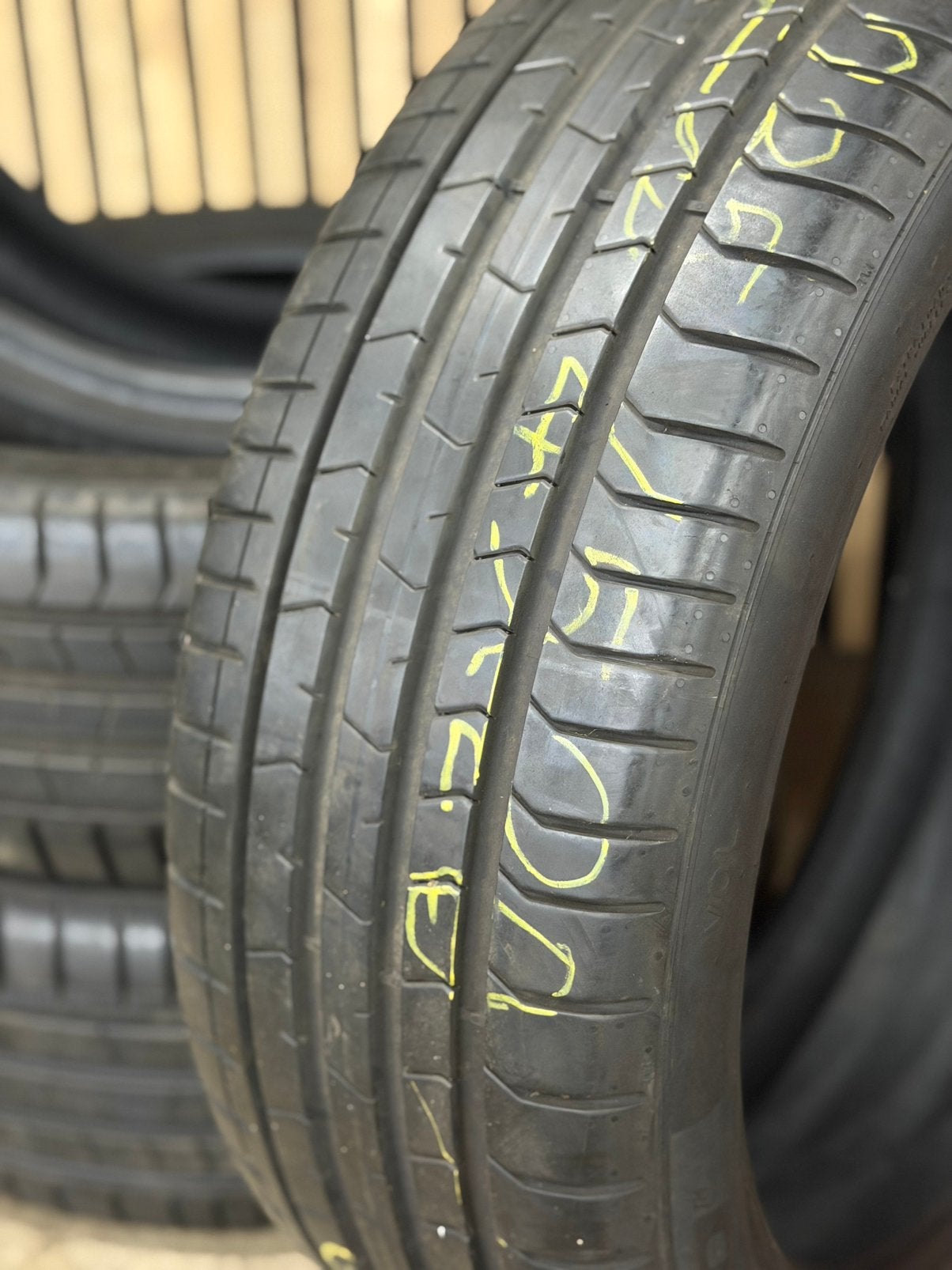 4x 235/45R20 Pirelli Zomer Demo | Mercedes GLA GLB Lynk&Co⁠, Ophalen, 235 mm, Band(en), 20 inch