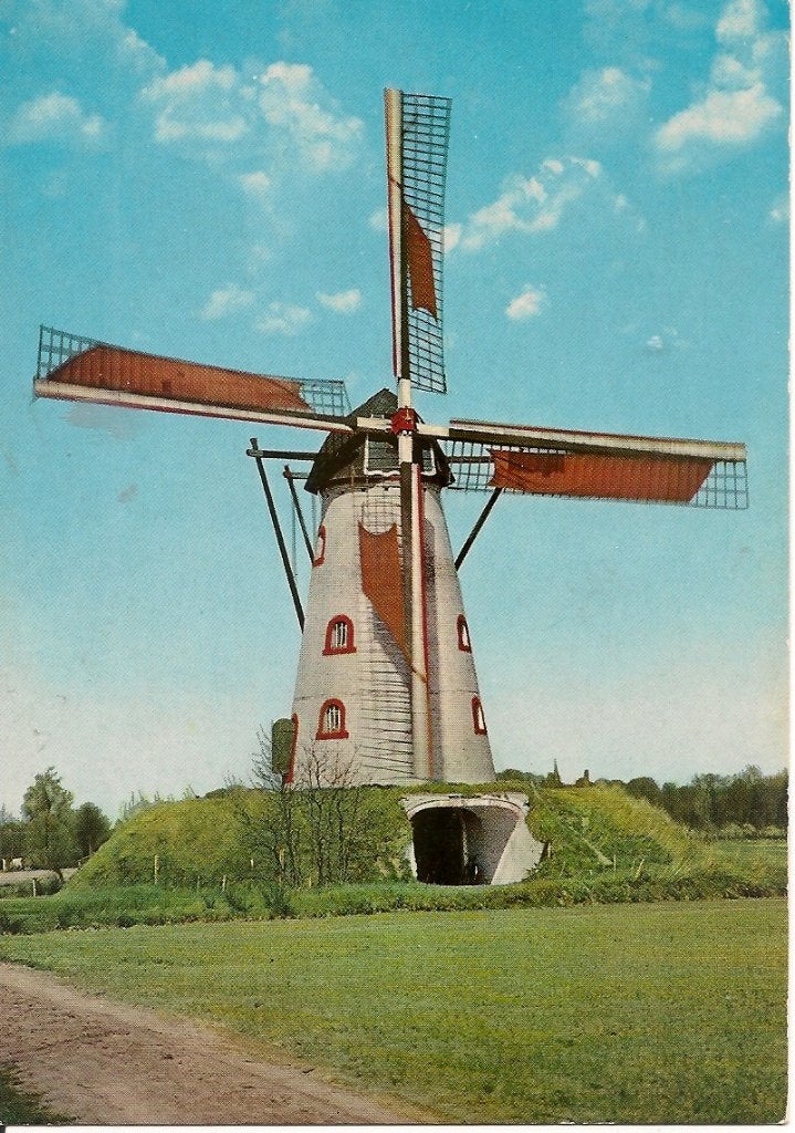 Ansichtkaart: Sint-Michielsgestel, De Genenberg molen, Verzamelen, Ophalen of Verzenden, 1960 tot 1980, Gelopen, Noord-Brabant