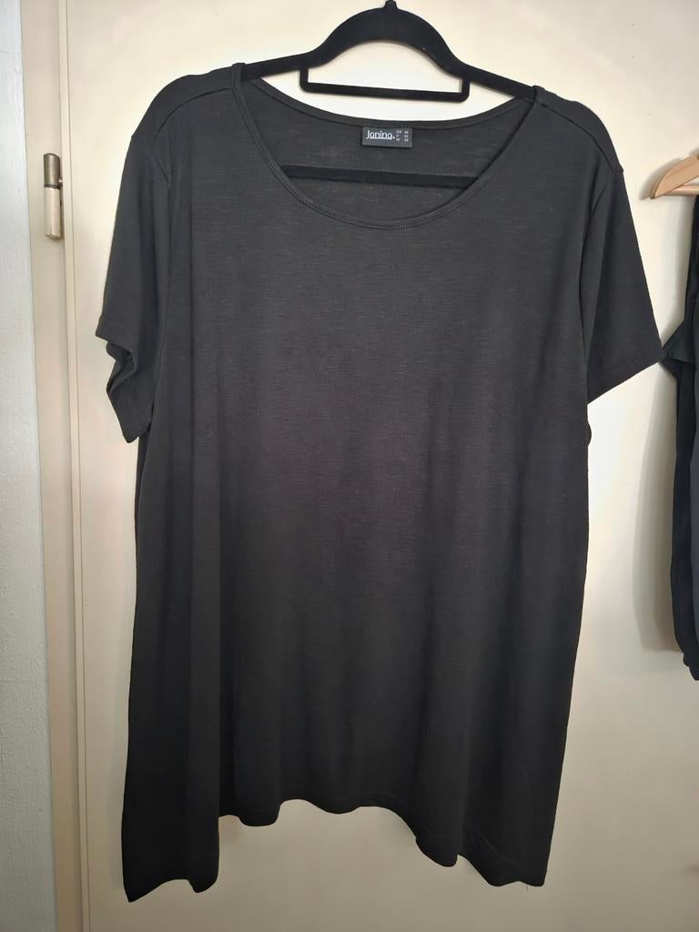 Zwart T-shirt, maat 48, Zgan., Kleding | Dames, Ophalen of Verzenden, Zo goed als nieuw, Zwart, Shirt of Top