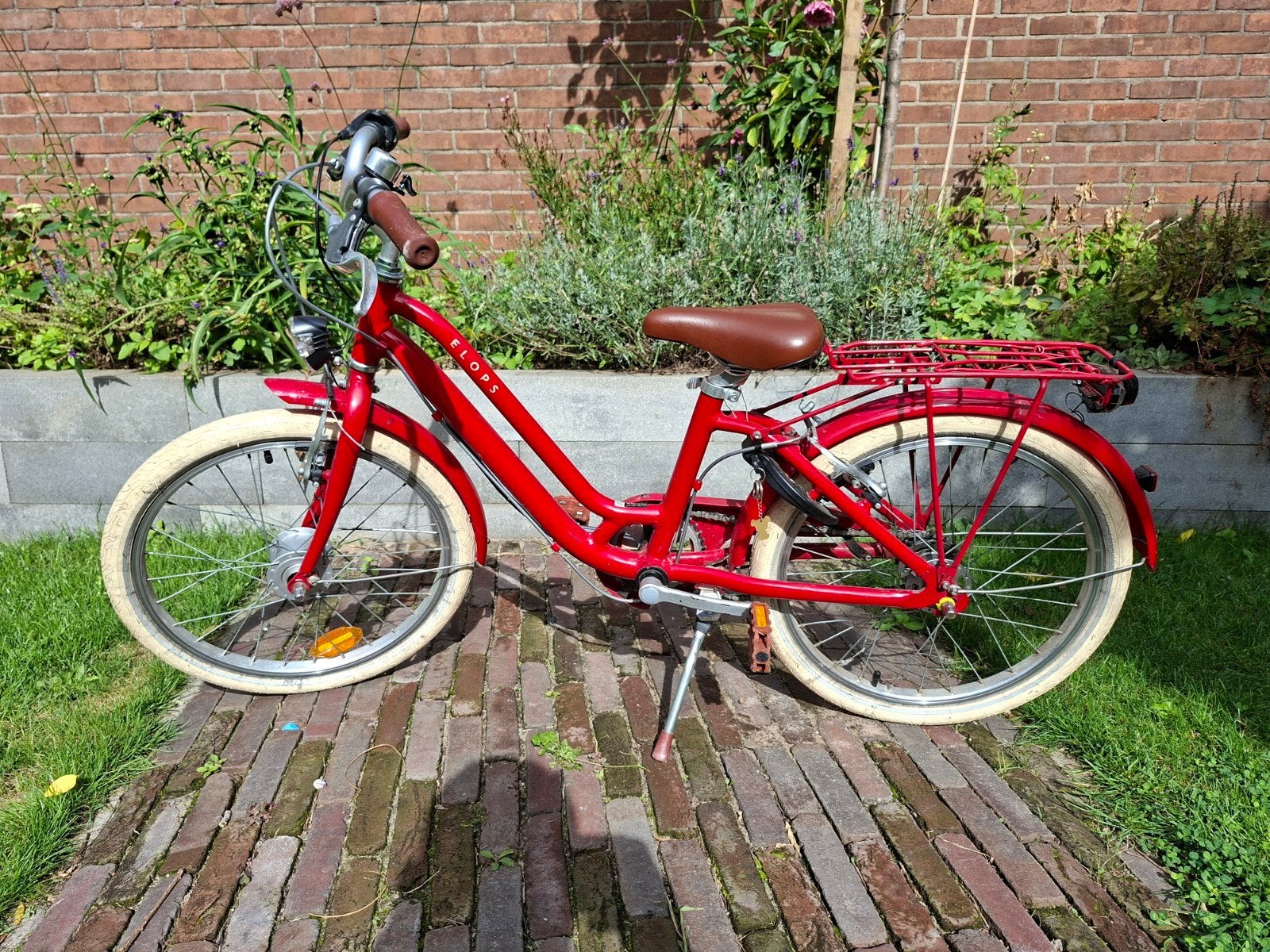 Rode Elops 20 inch meisjesfiets met 3 versnellingen en bagag, Ophalen, Gebruikt, Velgrem, Versnellingen