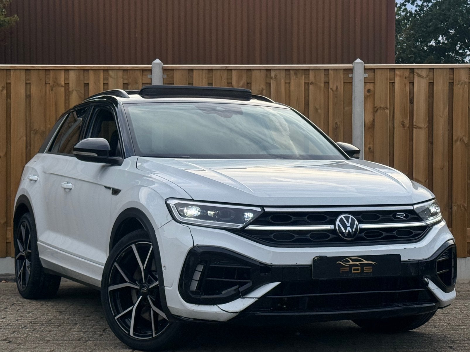 Volkswagen T-Roc R 301pk 2025|Pano|Akrapovic|Memory|Acc|BTW!, Auto diversen, 1984 cc, Volkswagen, Wit, SUV of Terreinwagen