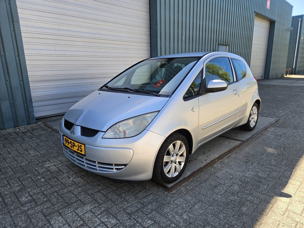 Mitsubishi Colt zo meenemen 1.1 CZ3 (bj 2006), Auto's, Mitsubishi, Voorwielaandrijving, Gebruikt, Origineel Nederlands, Bedrijf