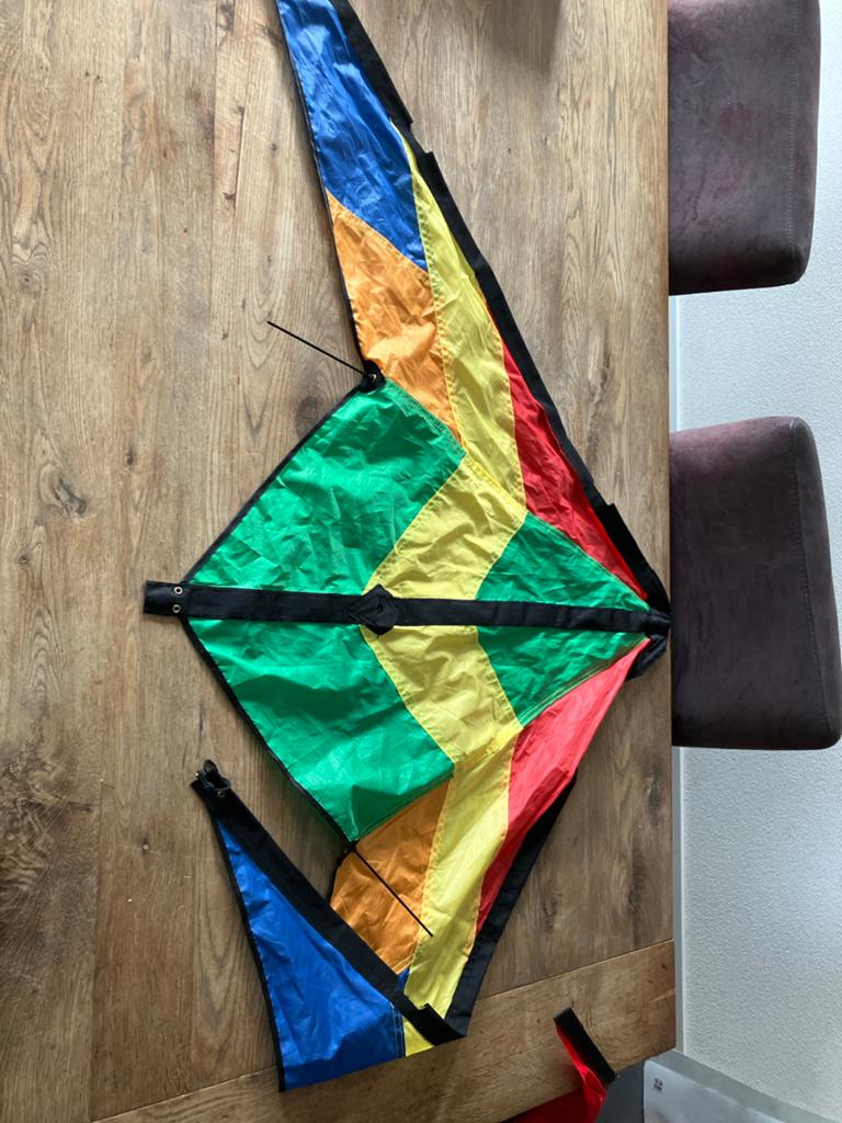 Nieuwe vlieger - alleen doek - Voor de liefhebber, Ophalen, Zo goed als nieuw, Vlieger