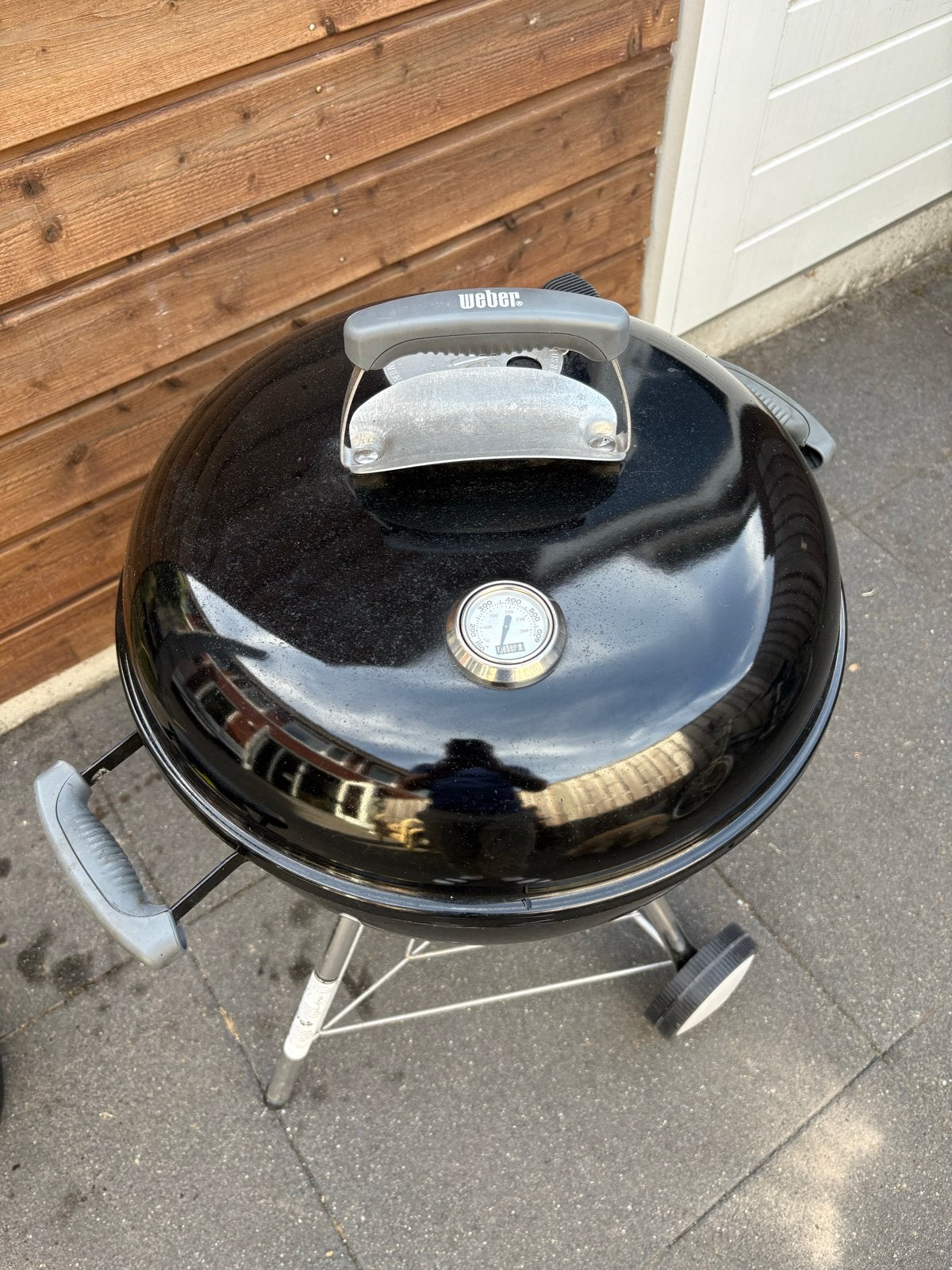 Weber Compact Kettle 47cm BBQ met hoes en accessoires, Ophalen, Gebruikt
