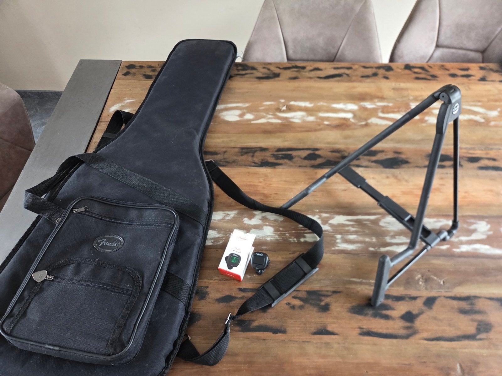 Fender elektrische gitaar tas, standaard en FT-Tuner, Ophalen