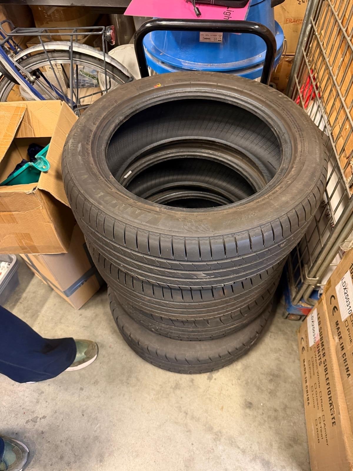 4x Landsail RoadTour 109 banden – 195/65 R16 – M+S, Auto-onderdelen, Banden en Velgen, Gebruikt, 16 inch, Ophalen of Verzenden