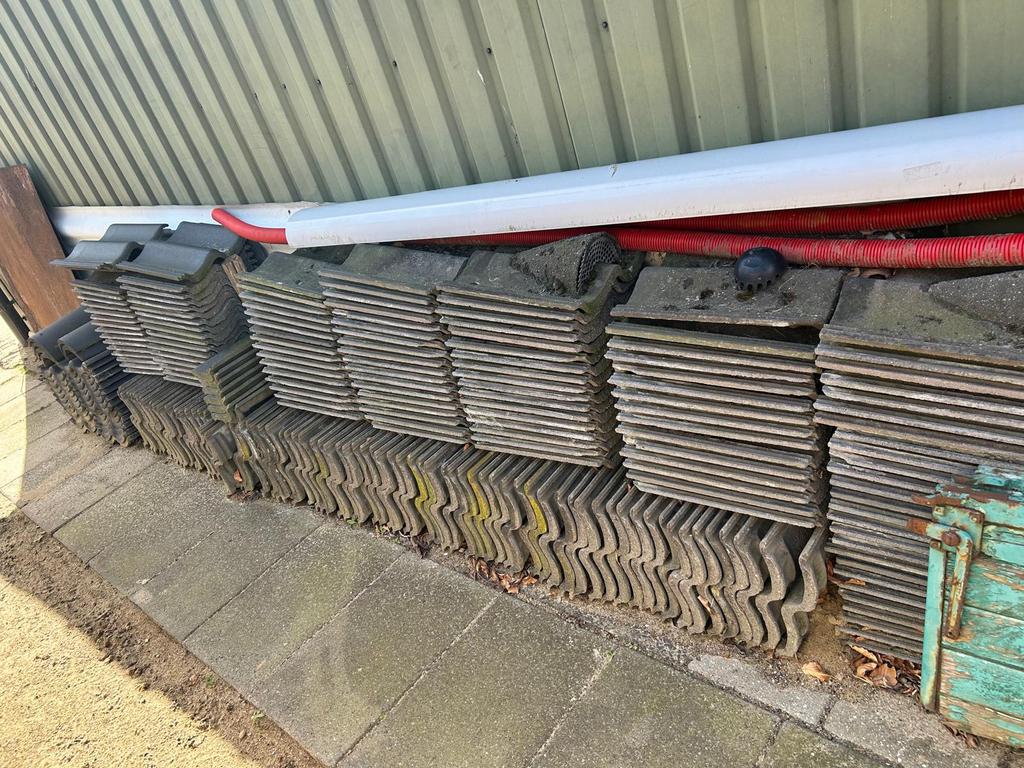 Te koop 2e hands sneldekkers ca. 10m2, Doe-het-zelf en Verbouw, Dakpannen en Dakbedekking, Ophalen, Gebruikt, Steen of Klei, Zwart