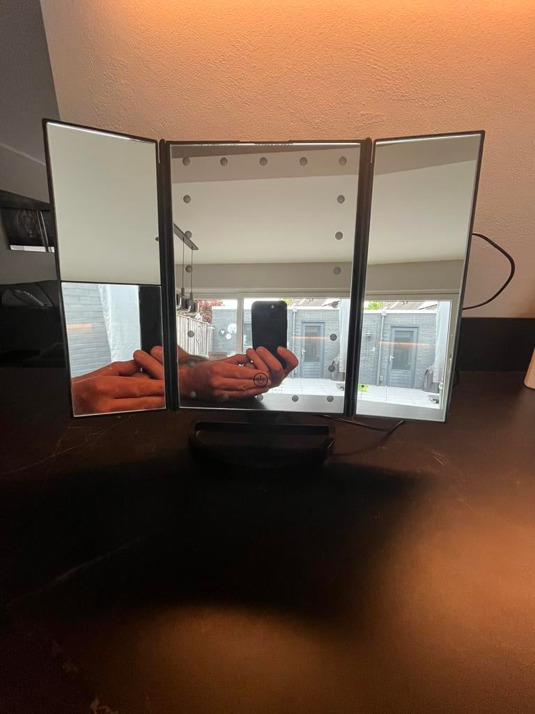 Make-Up spiegel met led verlichting, Gehele gezicht, Zwart, Ophalen of Verzenden, Zo goed als nieuw