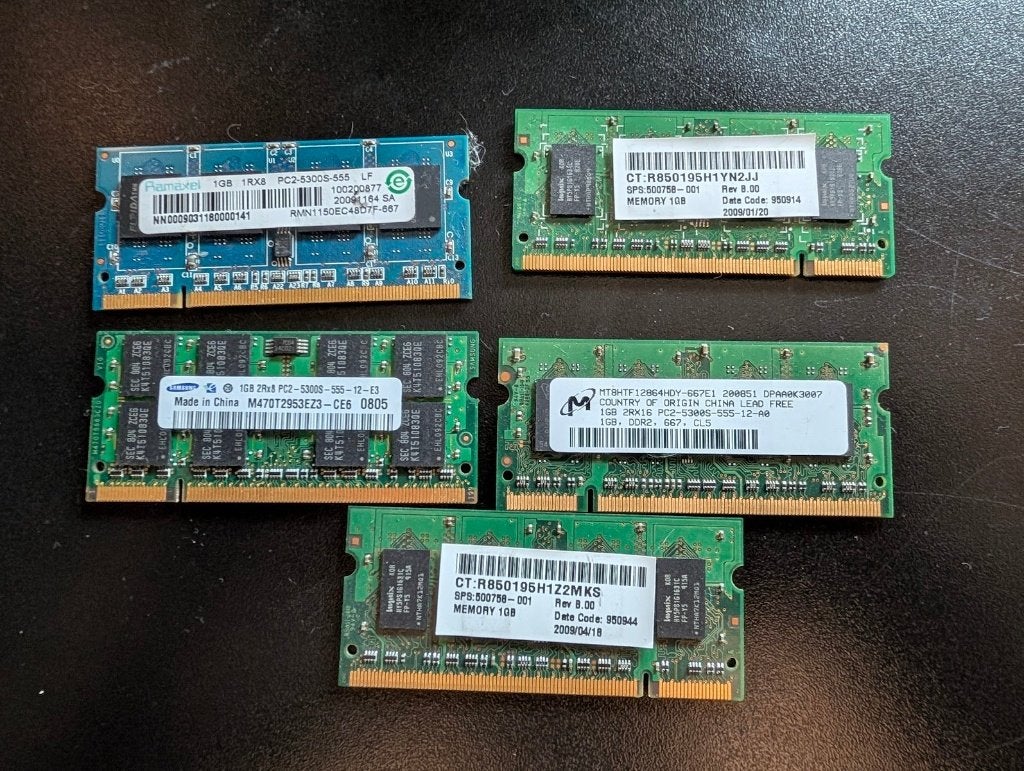 Te koop: Diverse geheugen modules (8Gb, 2Gb, 1Gb, 512Mb), Computers en Software, RAM geheugen, Gebruikt, 8 GB, DDR3, Ophalen of Verzenden