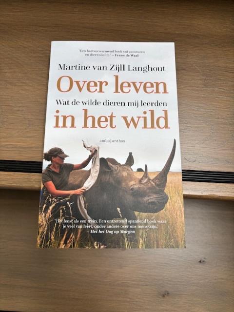 Over leven in het wild, Ophalen, Zo goed als nieuw, Martine van Zijl Langhout