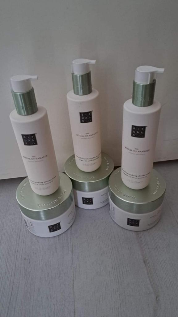 Rituals body cream en shower cream, Ophalen of Verzenden, Nieuw, Bodylotion, Crème of Olie