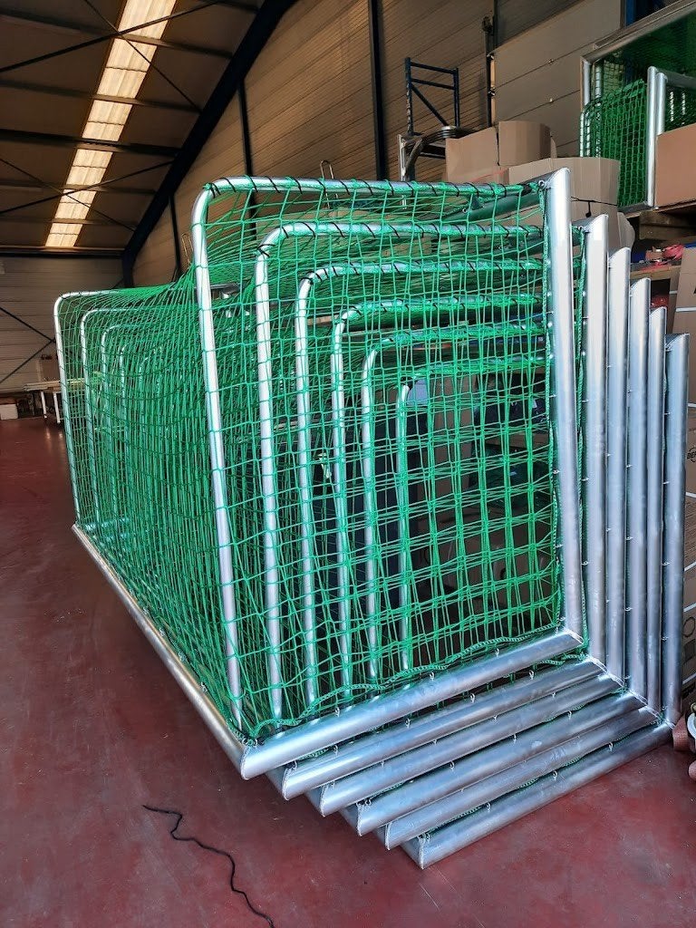 Calzio Voetbaldoelen: Nieuw en licht beschadigd, incl. pet, Sport en Fitness, Ophalen