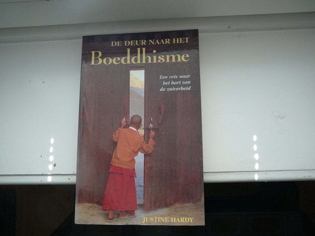 De deur naar het boeddhisme een reis naar  hart / zuiverheid, Boeken, Esoterie en Spiritualiteit, Gelezen, Achtergrond en Informatie