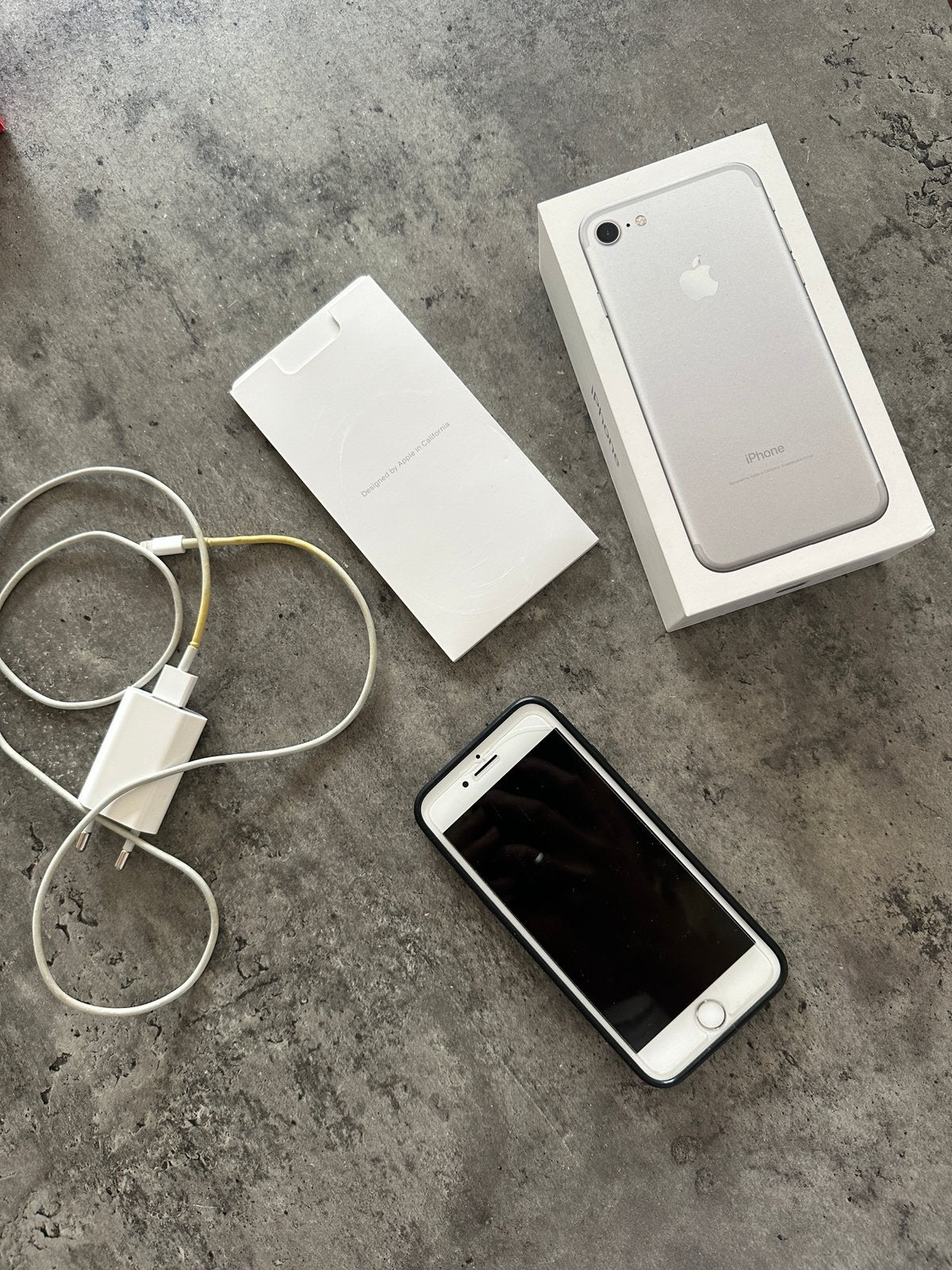 Iphone 7 32gb zilver, Telecommunicatie, Mobiele telefoons | Apple iPhone, Gebruikt, 75 %, 32 GB, Ophalen of Verzenden