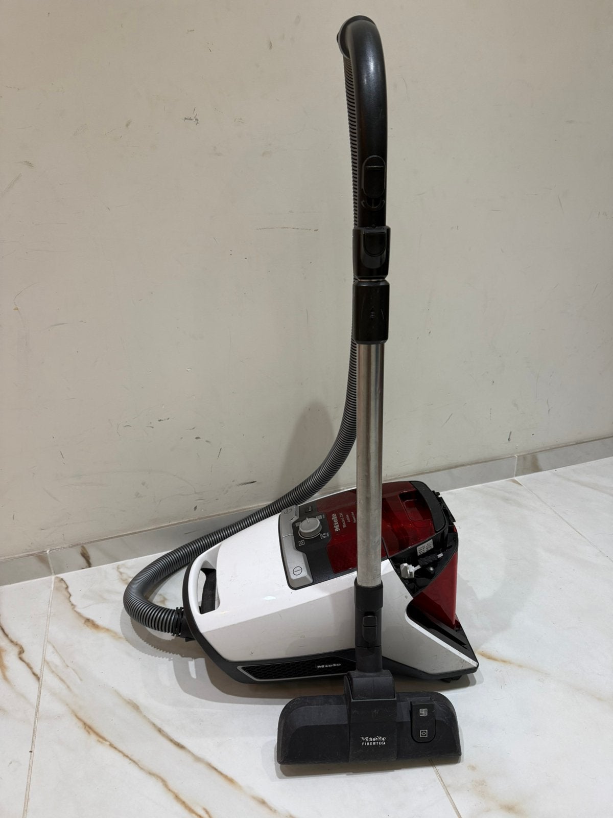 Miele Blizzard CX1 Jubilee Powerline, Ophalen, Gebruikt, Miele, 2000 watt of meer