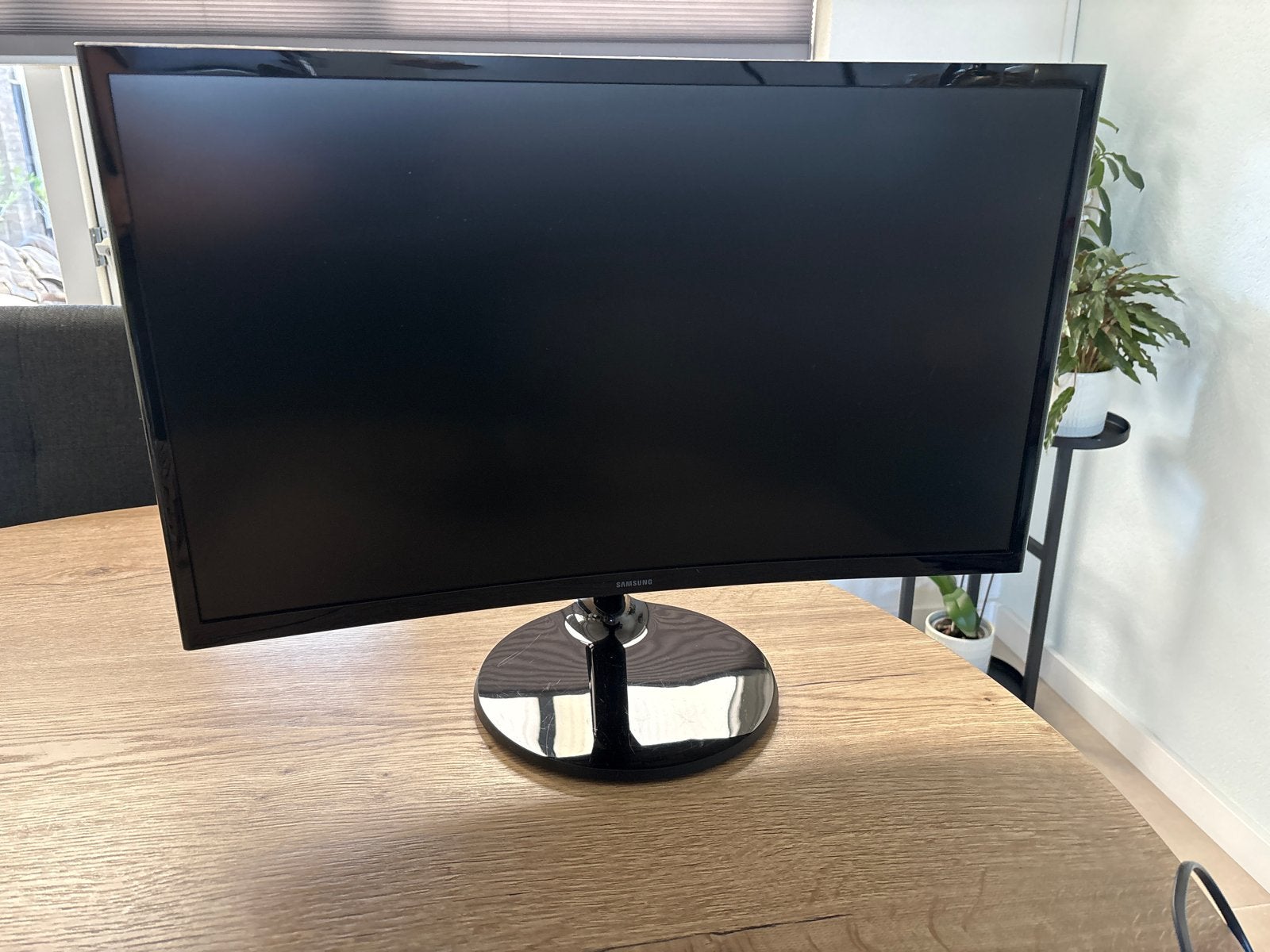 Samsung Curved Monitor 24 inch - S24C364EAU, Computers en Software, Ophalen of Verzenden, Zo goed als nieuw, HDMI, Curved