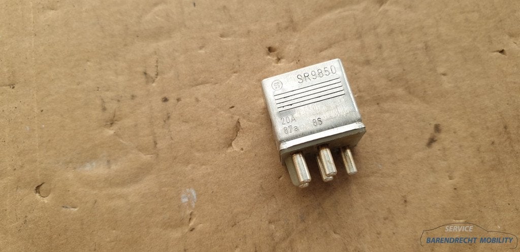 Airco relais W126 Mercedes S klasse 0015420219 origineel geb, Gebruikt, Mercedes-Benz AG, Mercedes-Benz, Ophalen of Verzenden
