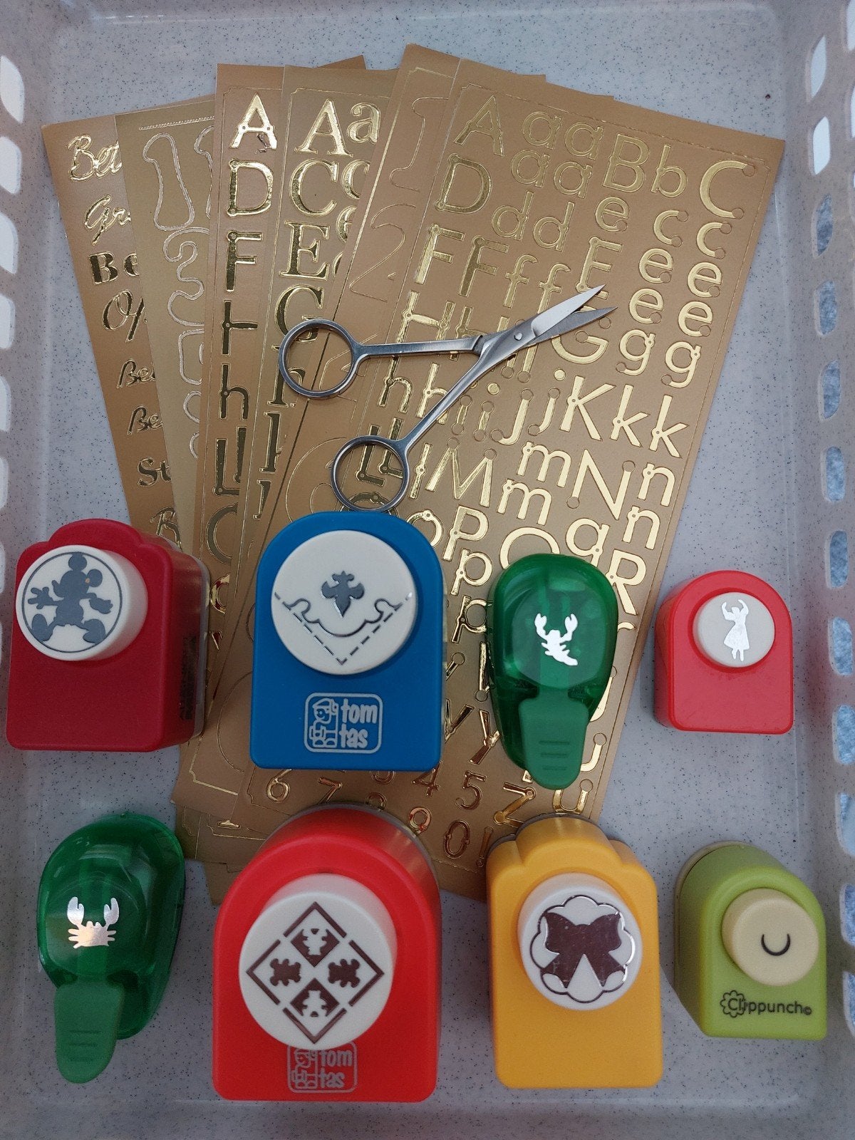 Knutselset: Schaartje, Ponsen & Gouden Plakletters/Cijfers, Gebruikt, Meerkleurig, Ophalen of Verzenden, Kunststof