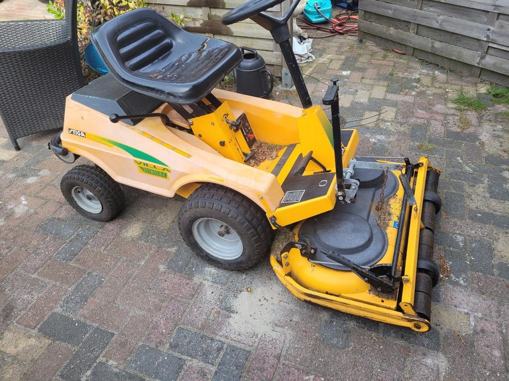 Stiga Villa Jubilee 11L zitmaaier - Loopt goed, Ophalen, Cirkelmaaier, Gebruikt, Stiga