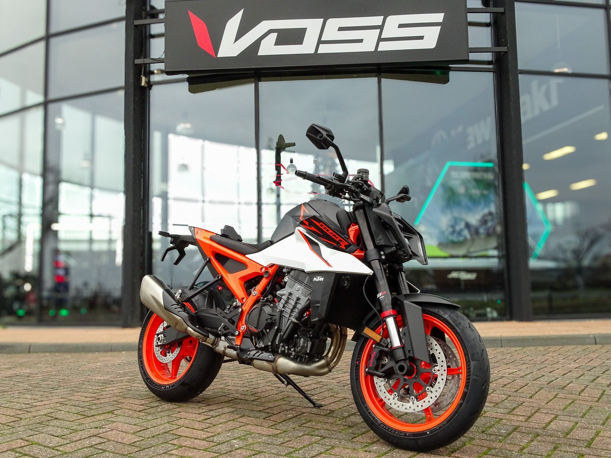 KTM 990 DUKE R (bj 2026), Motoren, Bedrijf, KTM SPORTMOTORCYCLE NEDERLAND, Achterbroek 11 - unit 8
6596 MP  Milsbeek, NL, Wessel.peters@ktm.com