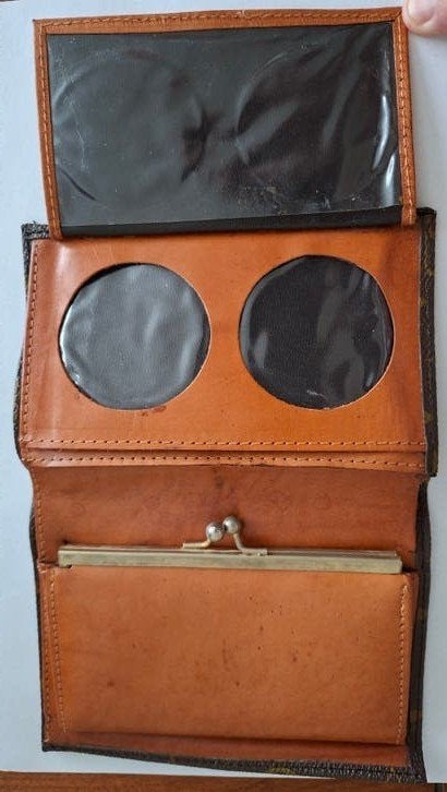 Vintage Louis Vuitton Portefeuille met kiss-lock, Ophalen of Verzenden, Gebruikt, Bruin