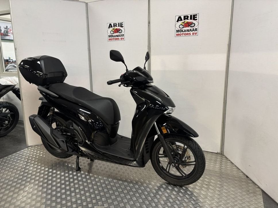 Honda SH350i Smart Top Box (bj 2026), Motoren, 329 cc, Scooter, HONDA, Bedrijf