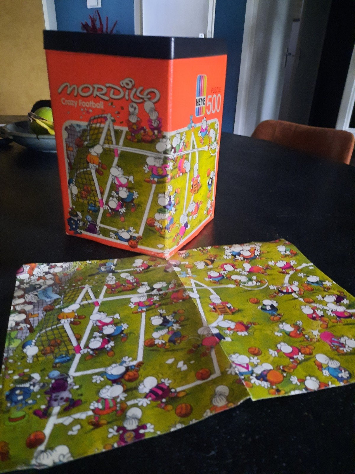 Heye puzzel Mordillo Crazy football 500st no   8357 + poster, Ophalen of Verzenden
