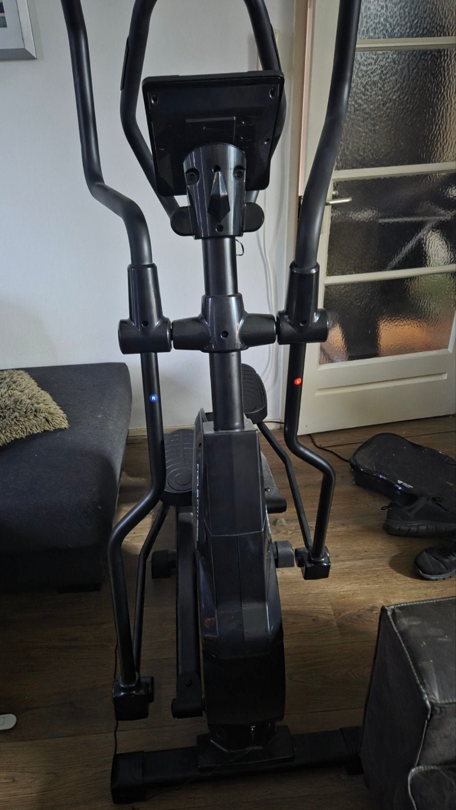 Focus Fitness Fox 4 Crosstrainer - Zo goed als nieuw, Sport en Fitness, Ophalen, Benen, Zo goed als nieuw, Crosstrainer