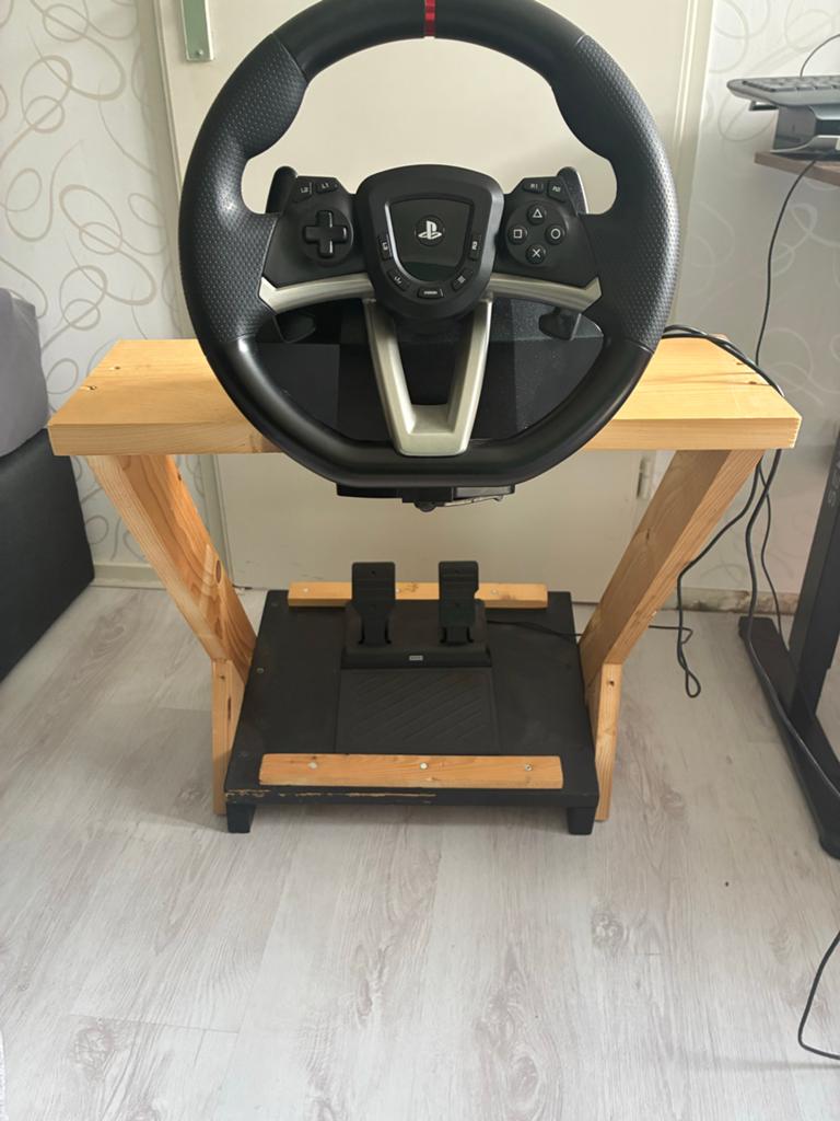 Hori Racestuur met pedalen en zelfgemaakte standaard, Racestuur, Gebruikt, Ophalen of Verzenden, Hori