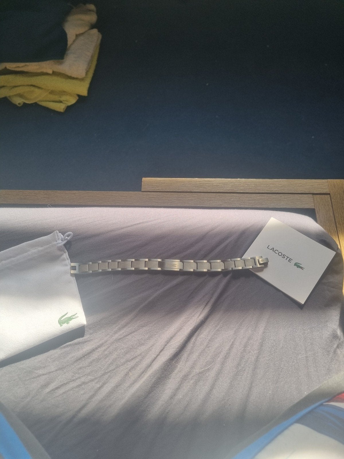 Lacoste armband, zilverkleurig,  in doos, Ophalen of Verzenden, Nieuw, Zilver, Staal