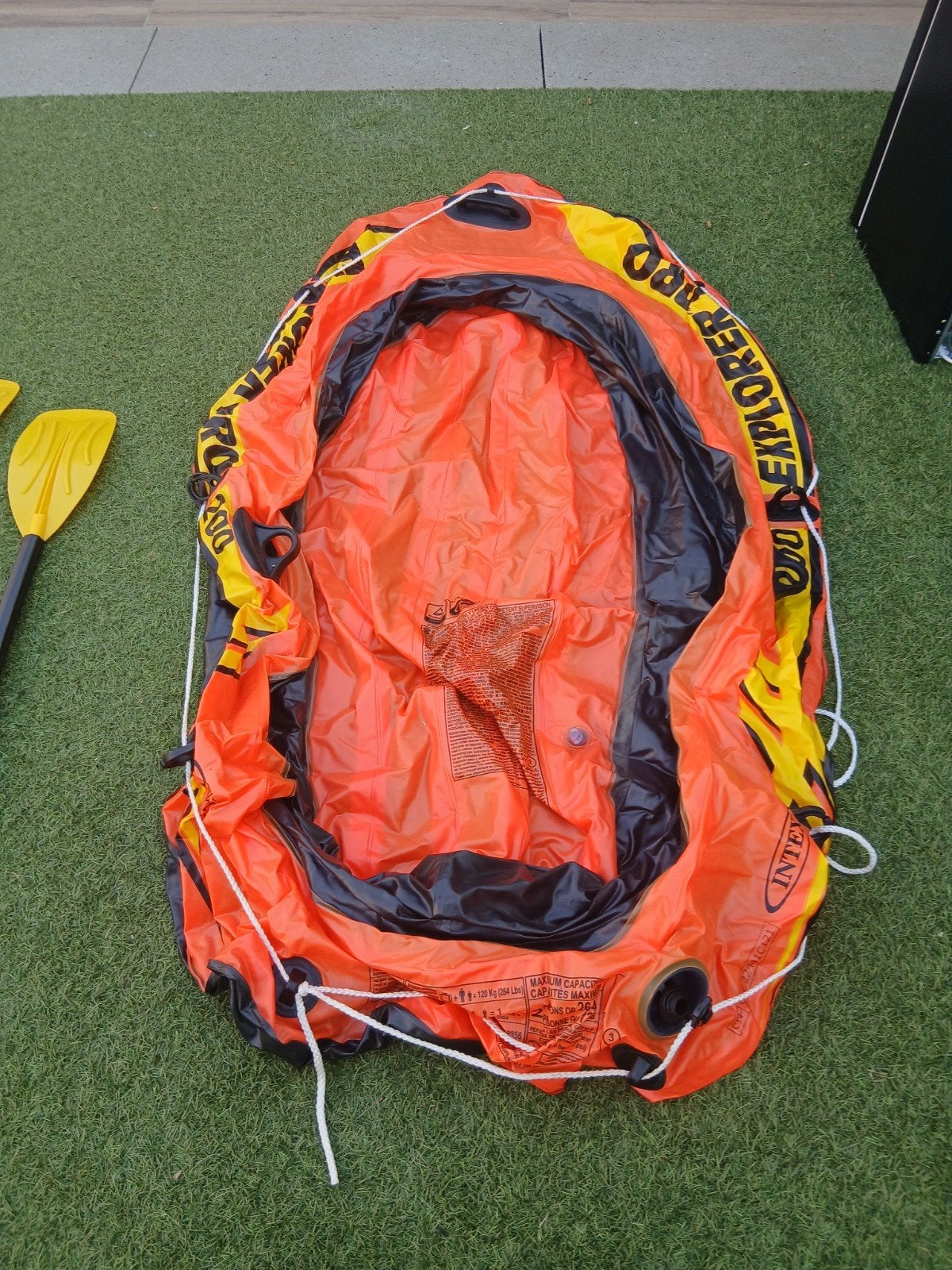 Intex Explorer Pro 200 opblaasboot met peddels, Ophalen of Verzenden, Zo goed als nieuw