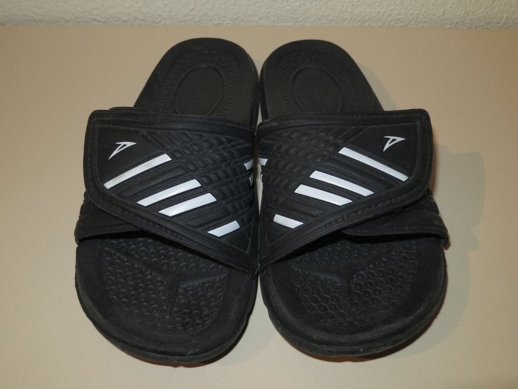Zwarte badslippers – maat 34, Ophalen of Verzenden, Gebruikt, Jongen of Meisje, Overige typen