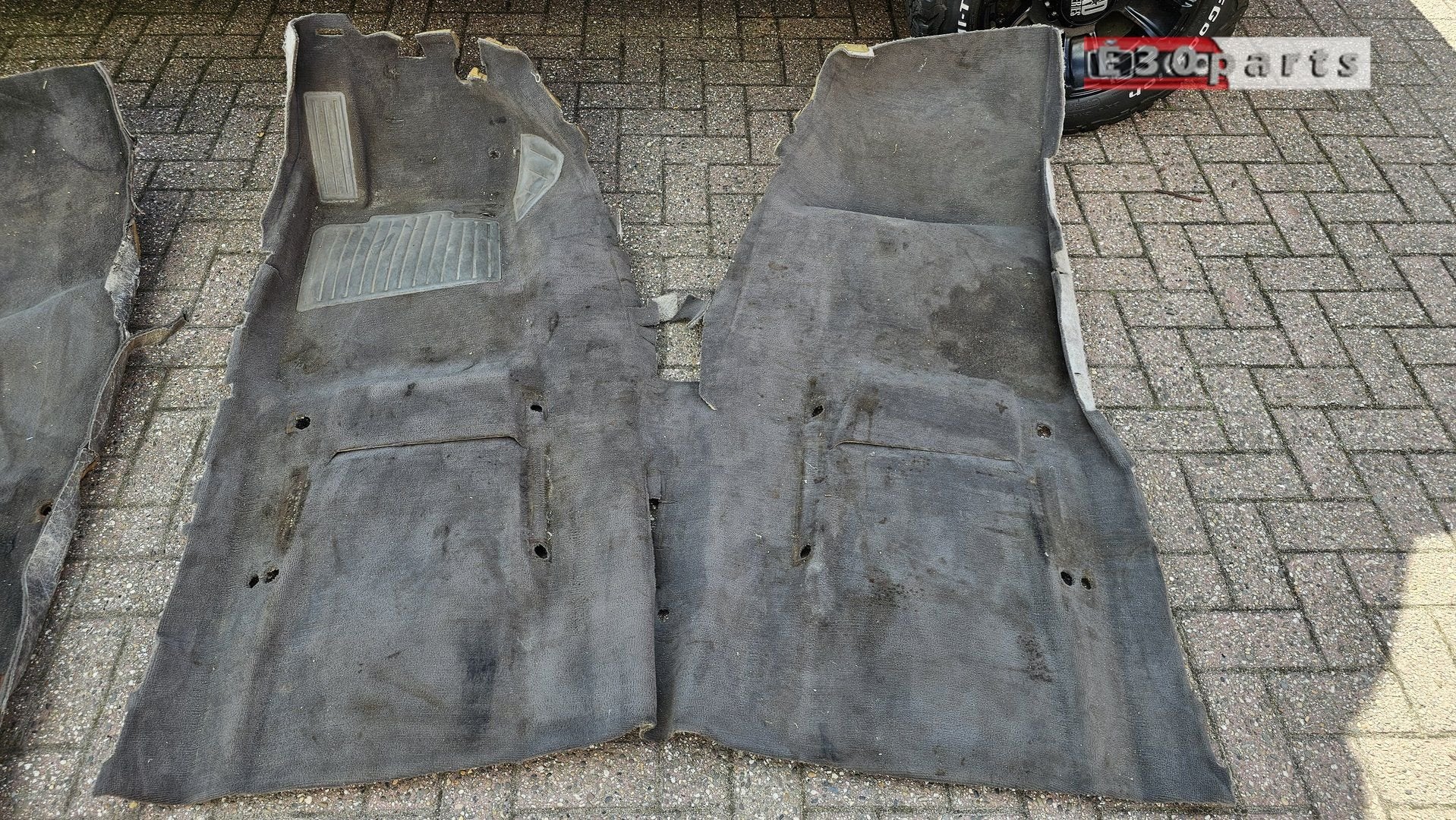 Tapijt vloerbedekking bruin BMW 3 serie E30 sedan TAPIJTE30-, Ophalen, Gebruikt, -, -