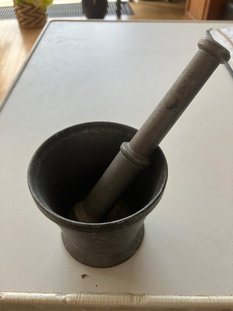 Tinnen vijzel, Ophalen
