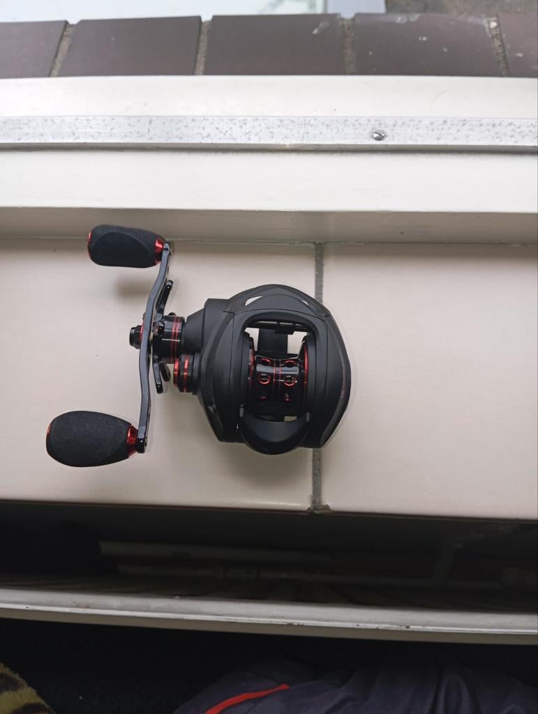 Vishengel molen - Baitcaster reel, Ophalen, Zo goed als nieuw, Molen