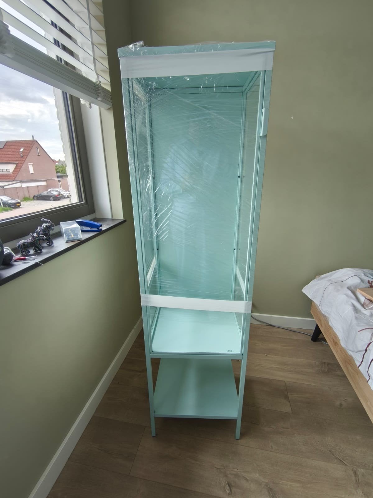 IKEA Rudsta vitrinekast mintgroen 42x37x155 cm, Huis en Inrichting, Kasten | Vitrinekasten, Ophalen, Minder dan 50 cm, Met deur(en)