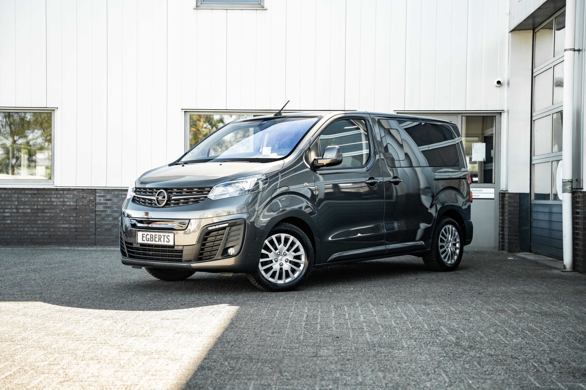 Opel Zafira-e Life L2H1 | 50 kWh | BTW auto (bj 2021), Gebruikt, Zwart, Zafira, 6 stoelen