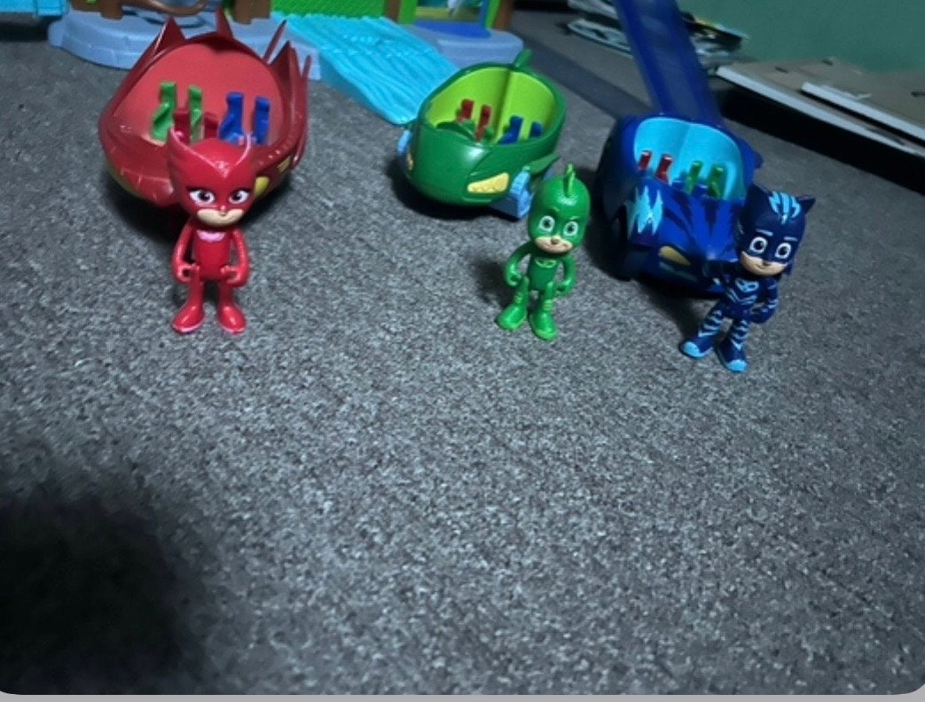 PJ Masks Speelset met figuren en voertuigen, Ophalen, Gebruikt
