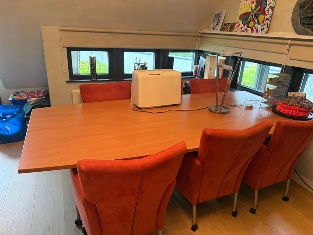 Eet/vergader tafel met 6 fauteuils steenrood  60x60x90, Ophalen, 200 cm of meer, 50 tot 100 cm, Zo goed als nieuw