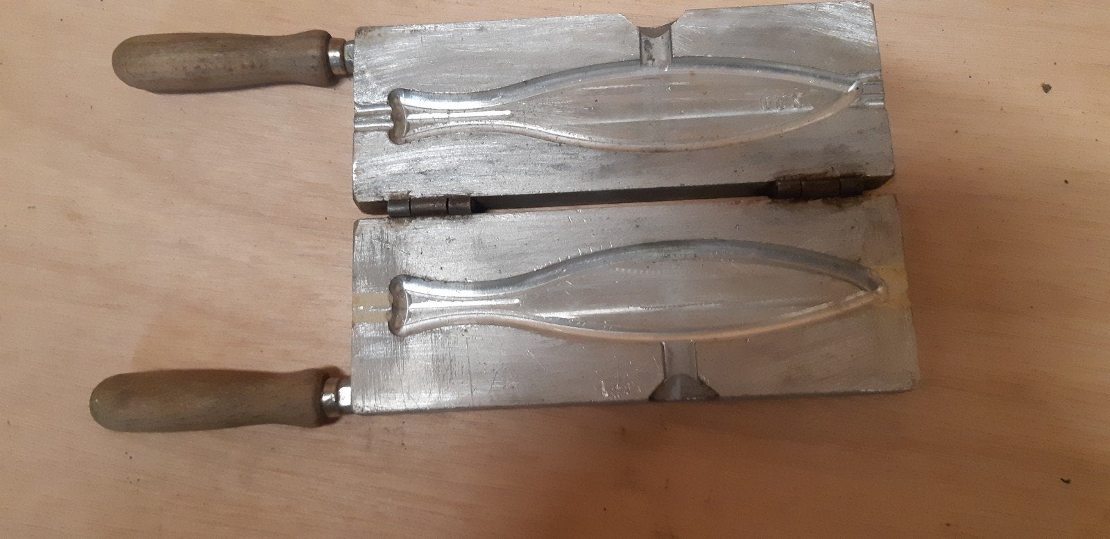 Loodmal 250 gram voor het gieten van vislood, Watersport en Boten, Ophalen, Gebruikt, Dobber of Lood