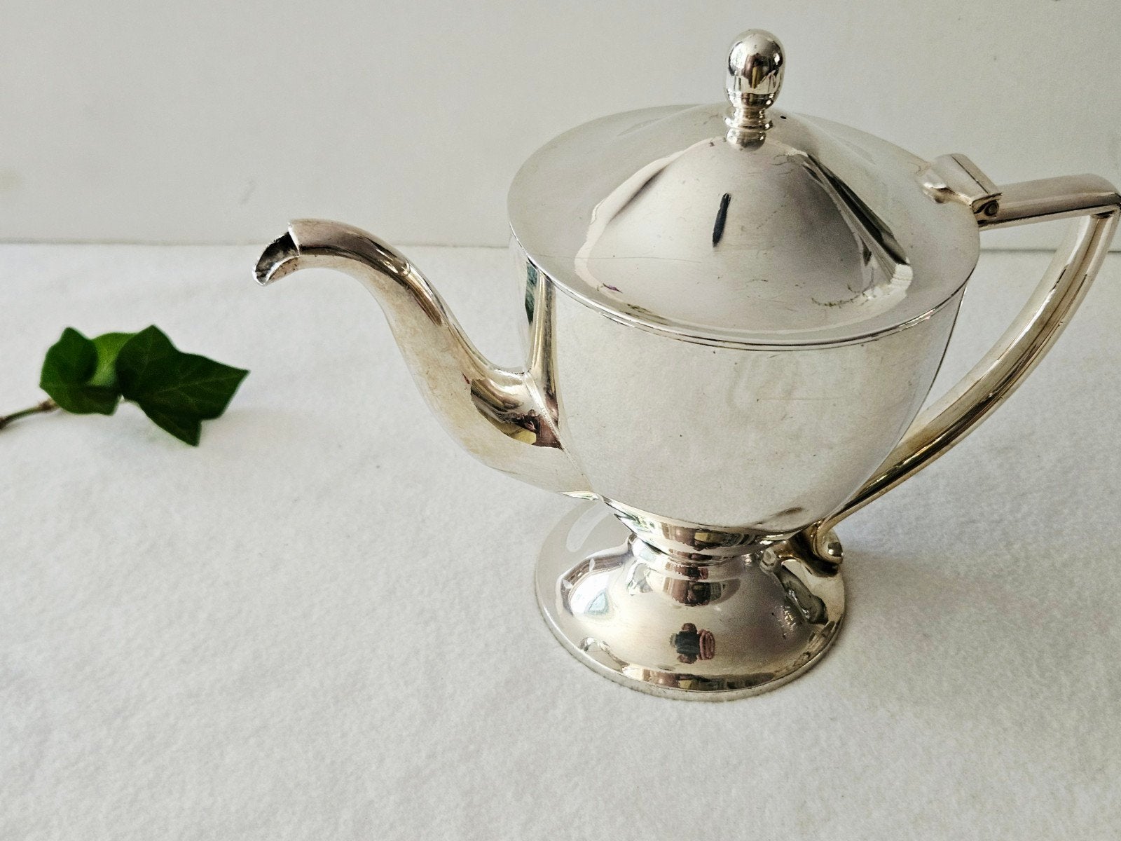 Antieke verzilverde koffiekan of schenkkan in Art Deco stijl, Antiek en Kunst, Antiek | Goud en Zilver, Ophalen of Verzenden
