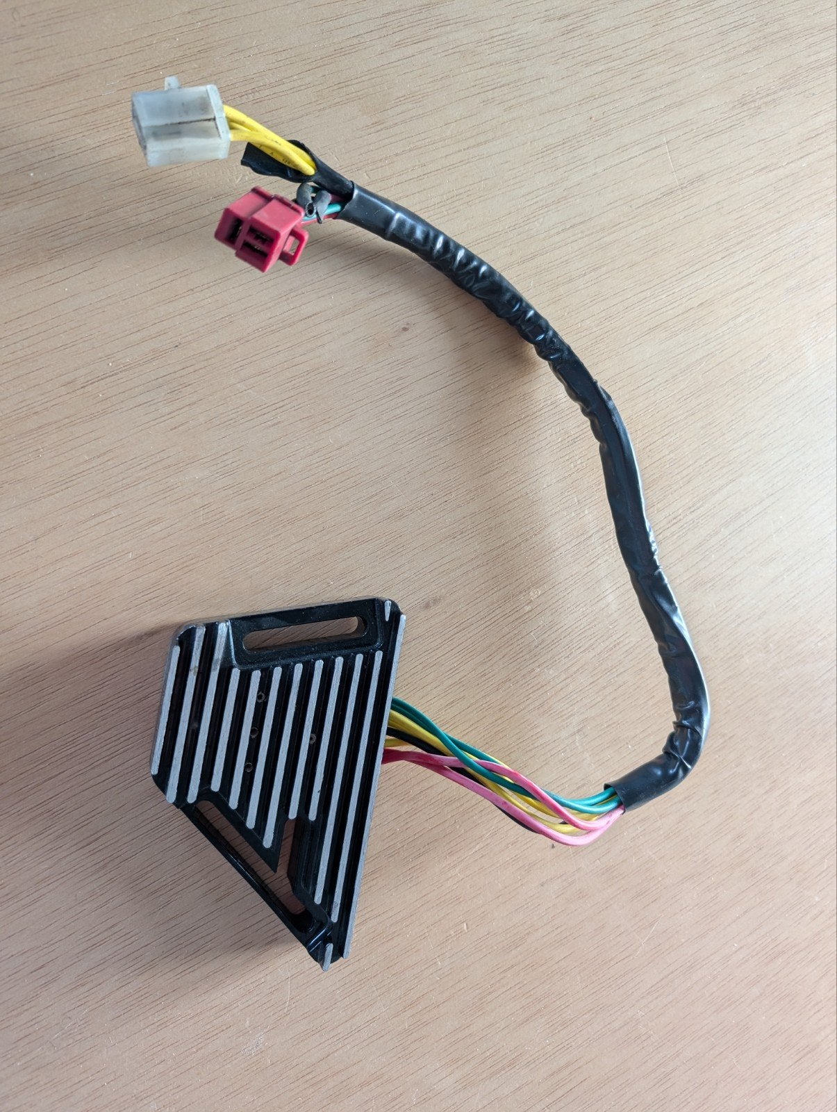 Spanningsregelaar voor Honda VF750, Ophalen of Verzenden