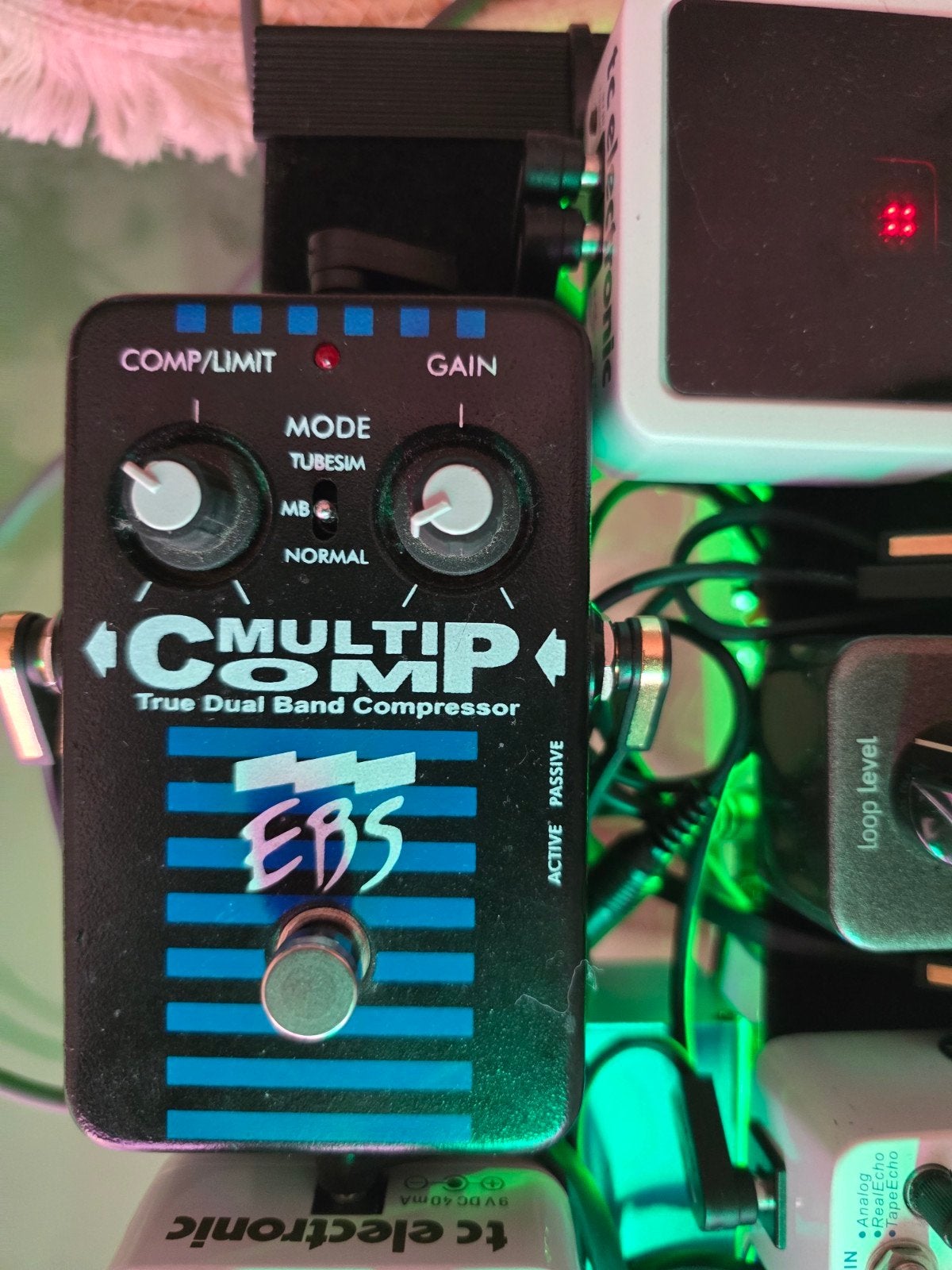 EBS MultiComp True Dual Band Compressor basgitaar pedaal, Ophalen of Verzenden, Gebruikt, Compressor
