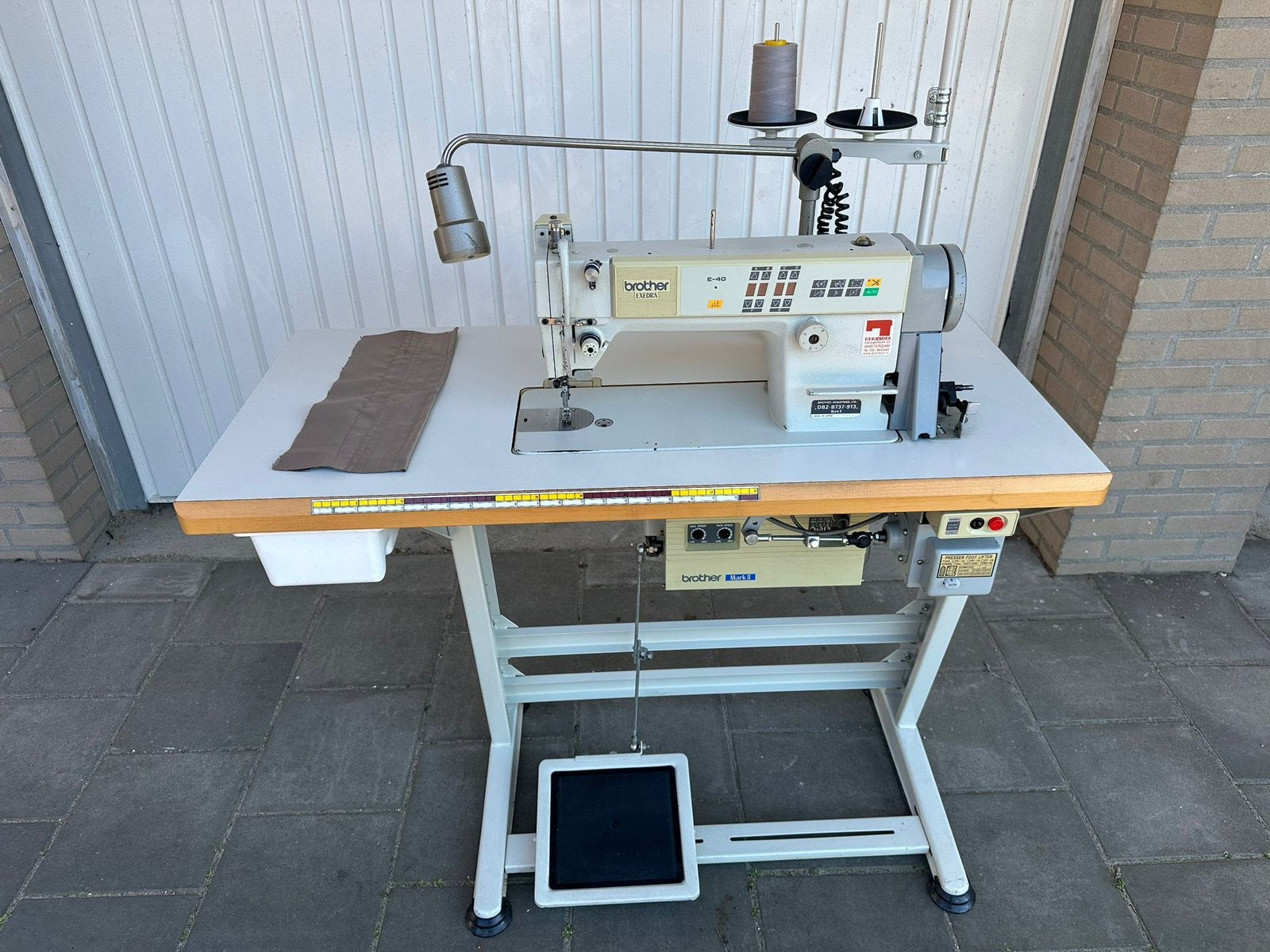 Industrie naaimachine brother E-40 full automaat, Gebruikt, Ophalen of Verzenden, Naaimachine, Industrieel