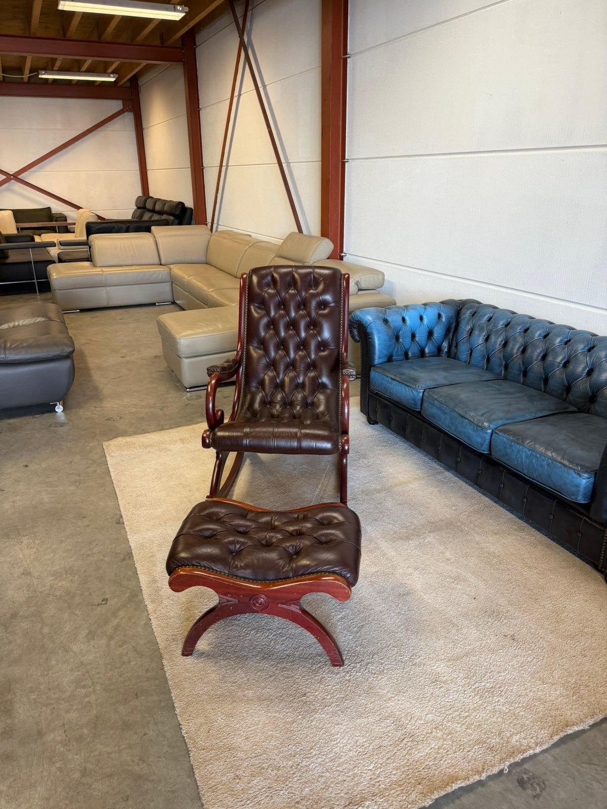 Chesterfield schommel stoel fauteuil voetenbank vintage, 2871SK, Klassieke, Mariansoliak8@gmail.com, Ophalen of Verzenden