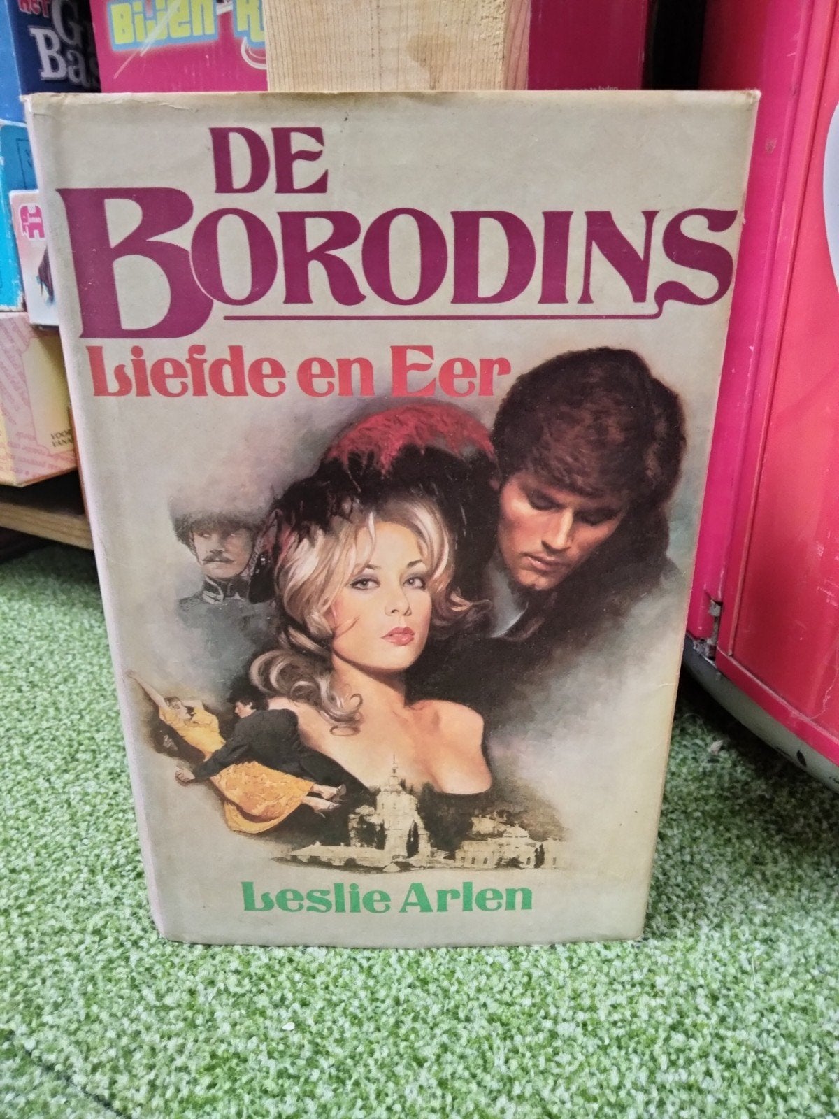 De borodins Liefde en eer Lesie Arlen, Ophalen of Verzenden, Gelezen