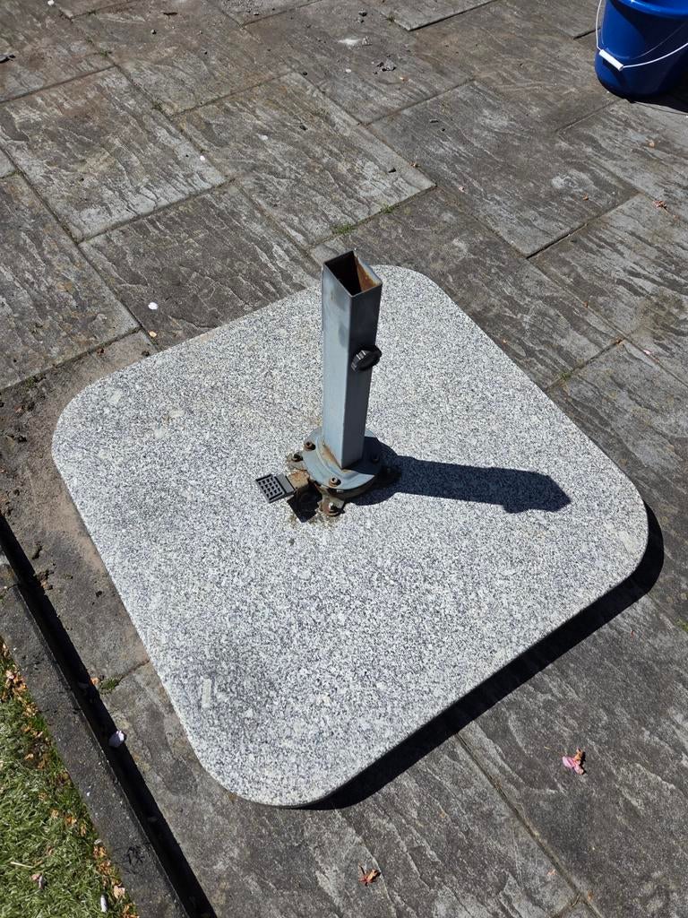 Granieten parasolvoet 80x80x5 cm, 80 kg, Ophalen, Gebruikt